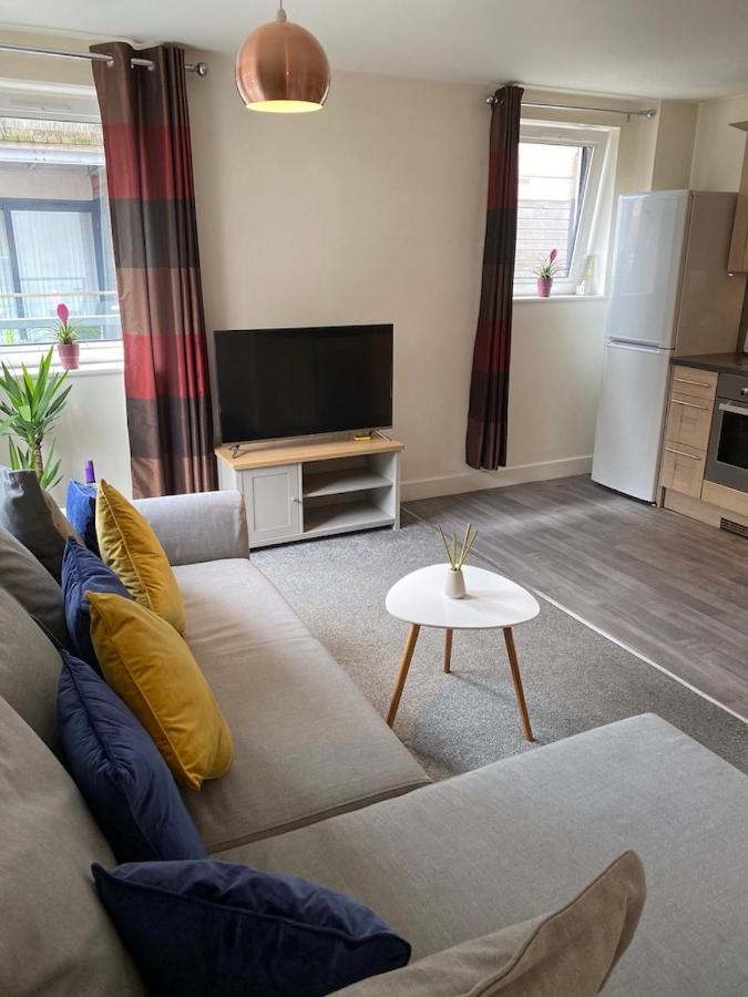 Stylish Two Bed City Apartment With Secure Parking Саутгемптон Екстер'єр фото