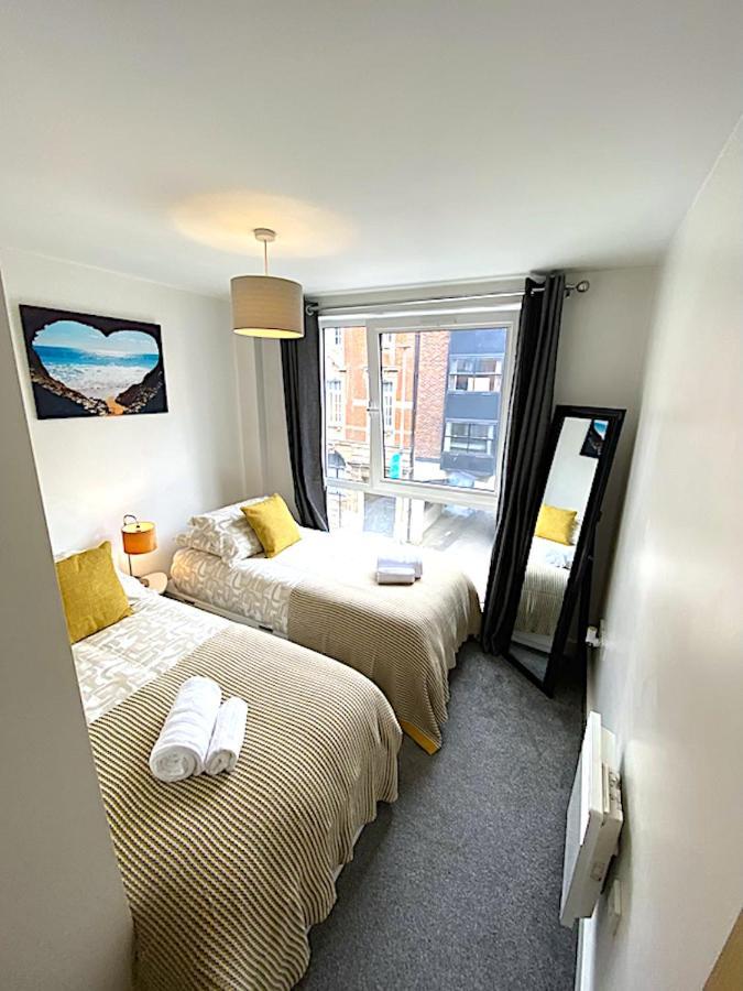 Stylish Two Bed City Apartment With Secure Parking Саутгемптон Екстер'єр фото