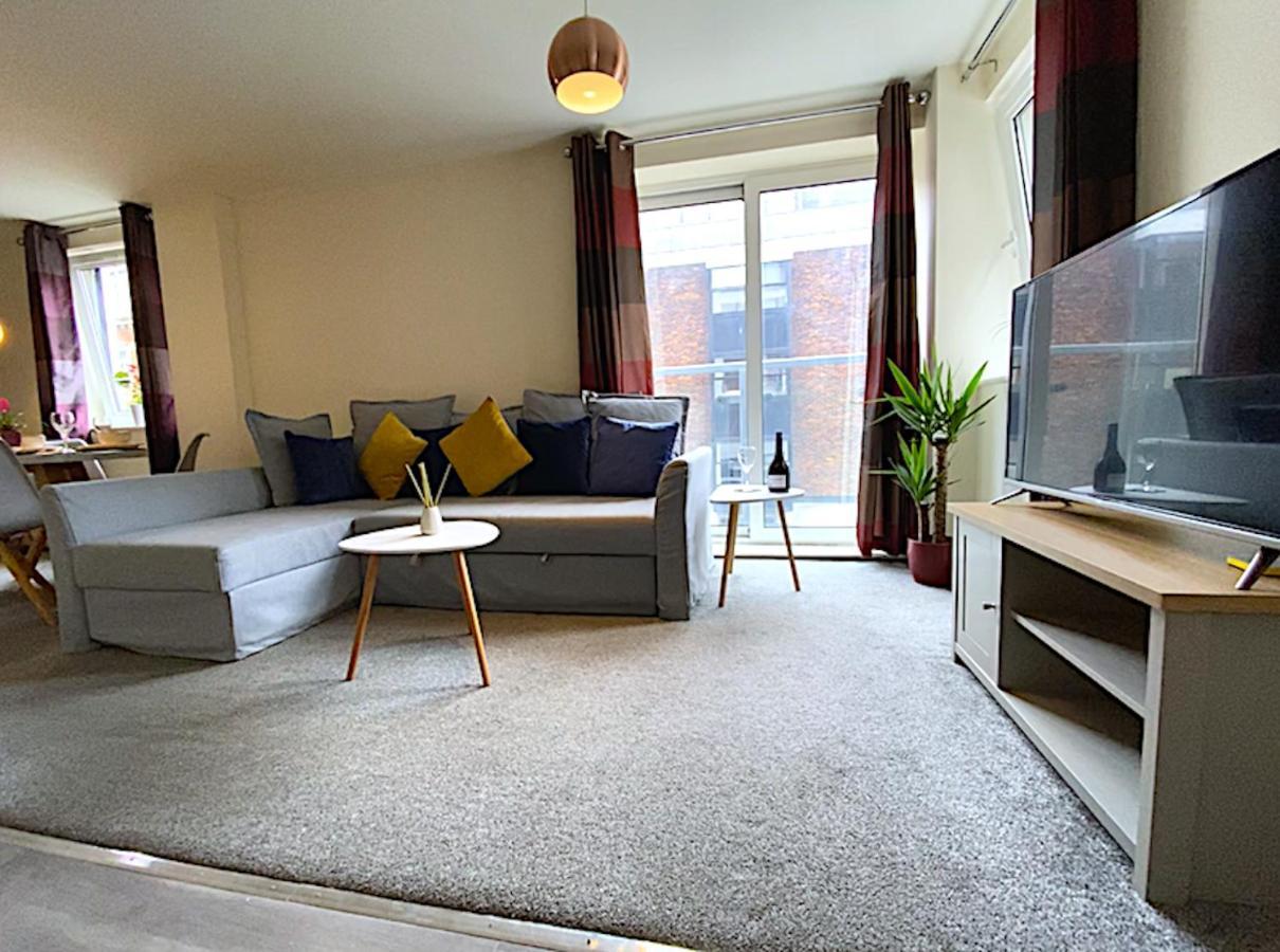 Stylish Two Bed City Apartment With Secure Parking Саутгемптон Екстер'єр фото